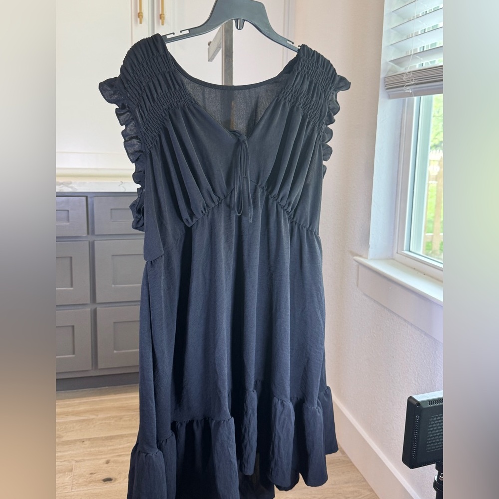 SHEIN  Black, V-Neck, Sleeveless, Lightweight, Summer Midi Dress Size 1XL -NWOT